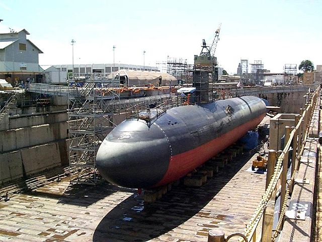 Image:USS Greeneville (SSN 772) in Dry Dock.jpg