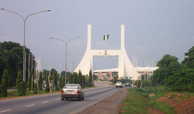 Image:Abuja gate.jpg