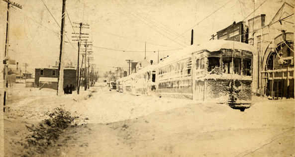 Image:Cleveland streetcar after blizzard of 1913.jpg