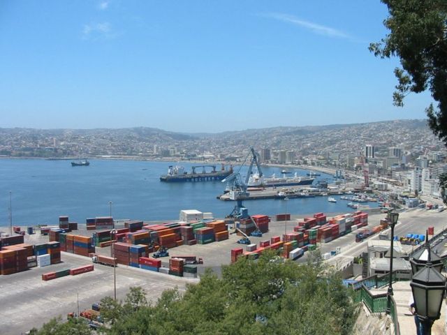 Image:Porto de Valparaiso - Chile - by S&eacute;rgio Schmiegelow.jpg