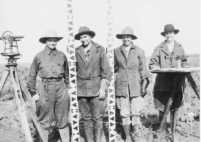 Image:All female survey crew - Minidoka Project, Idaho 1918.jpg