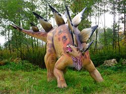 Model Stegosaurus, Bałt&oacute;w Jurassic Park, Poland.