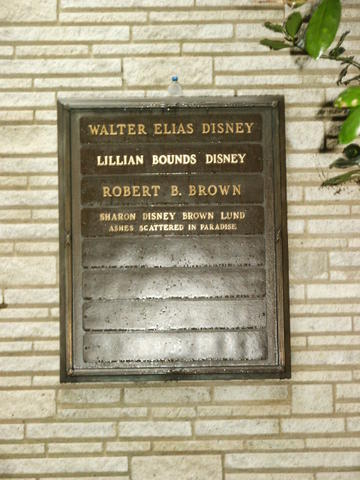 Image:Disneygrave.jpg