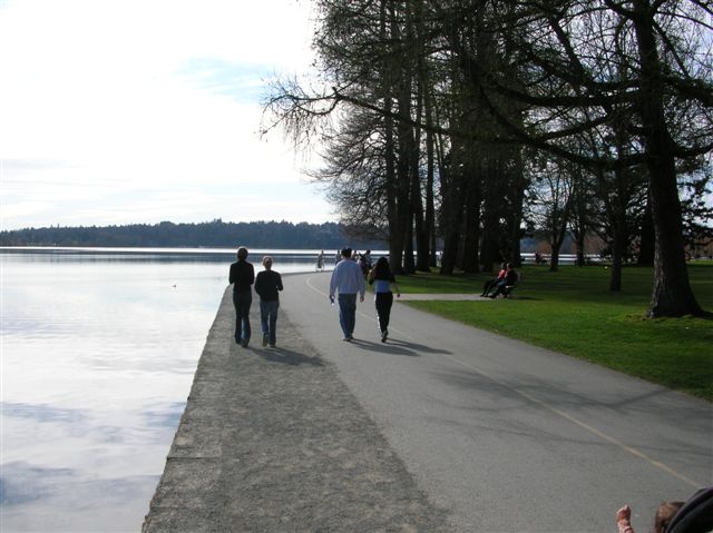 Image:Greenlaketrail.jpg
