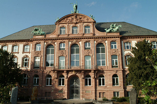 Image:Senckenberg Au&szlig;enansicht 2005.jpg