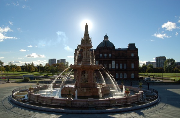 Image:Doulton Fountain - Glasgow Green.jpg