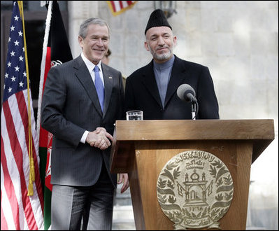 Image:GW Bush and Hamid Karzai in Kabul 2006-03-01.jpg