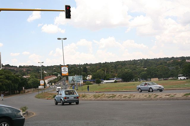 Image:Johannesburg Beyers Naud&eacute; Drive.jpg