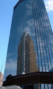 The IDS Tower, designed by Philip Johnson and the state's second tallest building, reflecting C&eacute;sar Pelli's Art Deco-style Wells Fargo Center