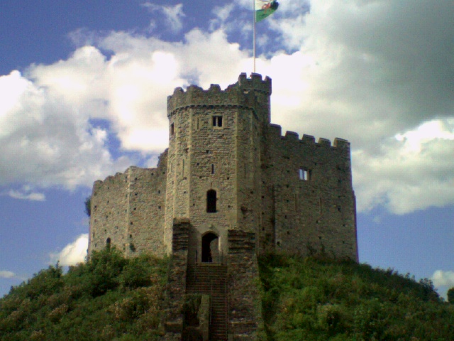 Image:Cardiff Castle keep.jpg