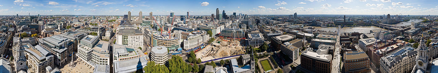 A panoramic view of modern London, as seen from the Golden Gallery of Saint Paul&rsquo;s Cathedral