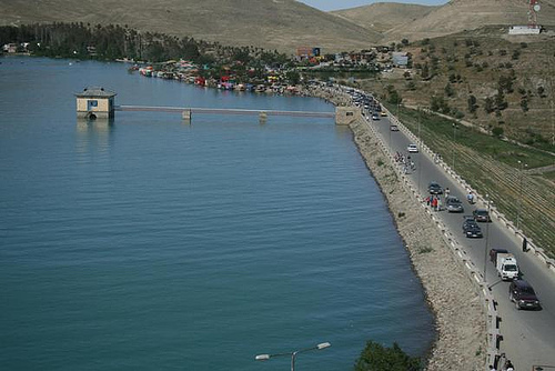 Image:Qargha Lake.jpg