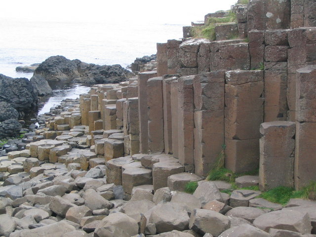 Image:Giants-causeway-in-ireland.jpg